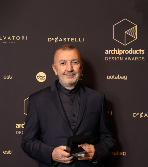 Damiano Latini alla premiazione di Archiproducts | Damiano Latini