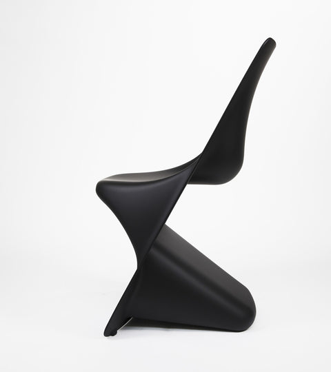 Super Chair - sedia in plastica 100% riciclata | Damiano Latini